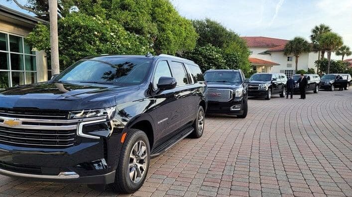 Jacsonville Car Service chauffeurs pickeing up limo clients in Ponte Vedra or Amelia Island